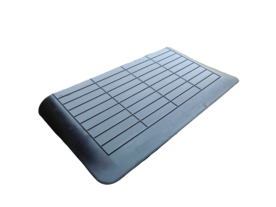 Rubberen drempelhulp 60mm x 480mm x 900mm met schuine zijvlakken (6 cm)