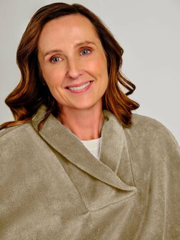 cape 7387 met sjaal kraag zonder mouw, kleur 115 beige