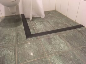 Waterkering, water stopper, overstroming dam, water barrière, douchedrempel